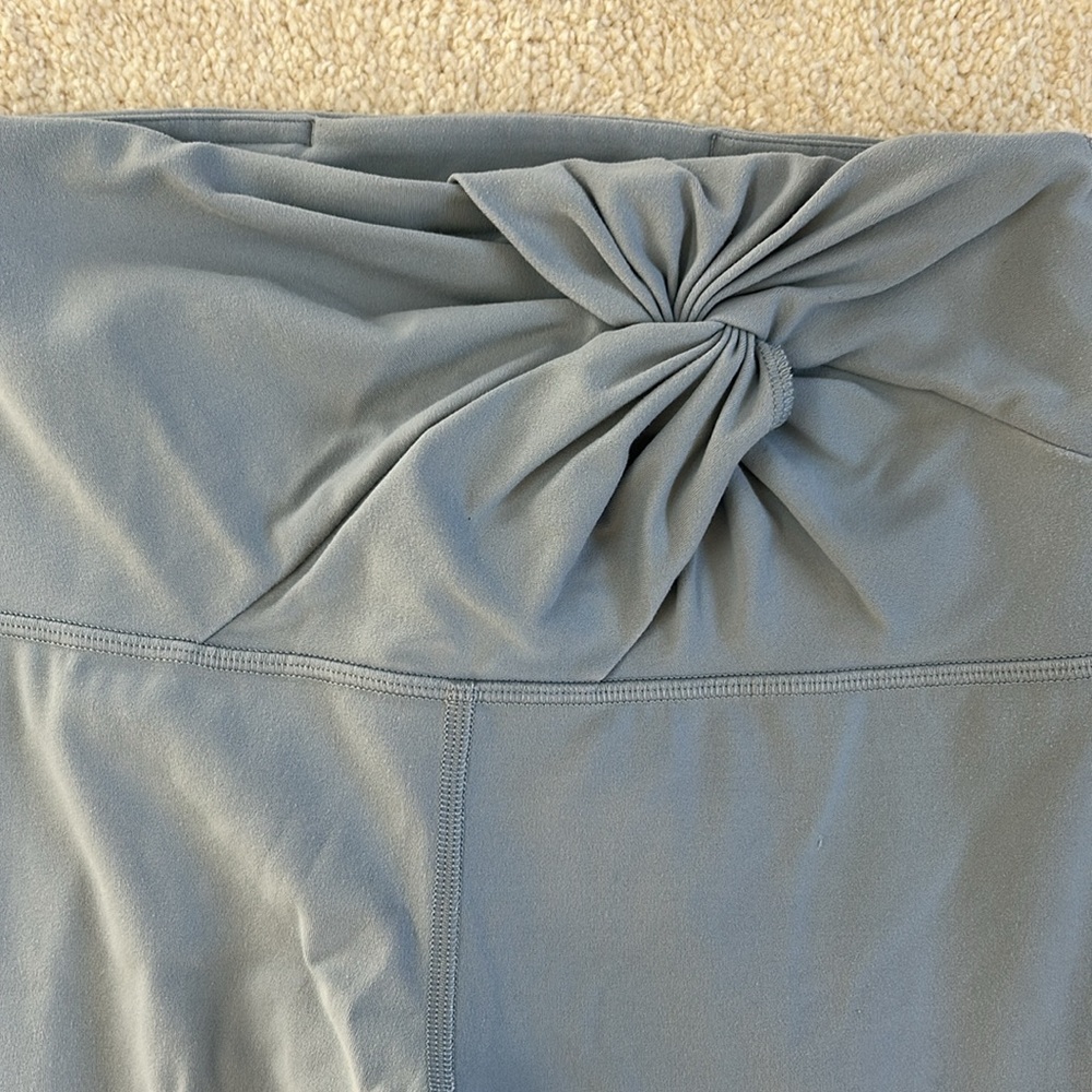 Lululemon Align Twisted Waist Leggings - Picture 2 of 9